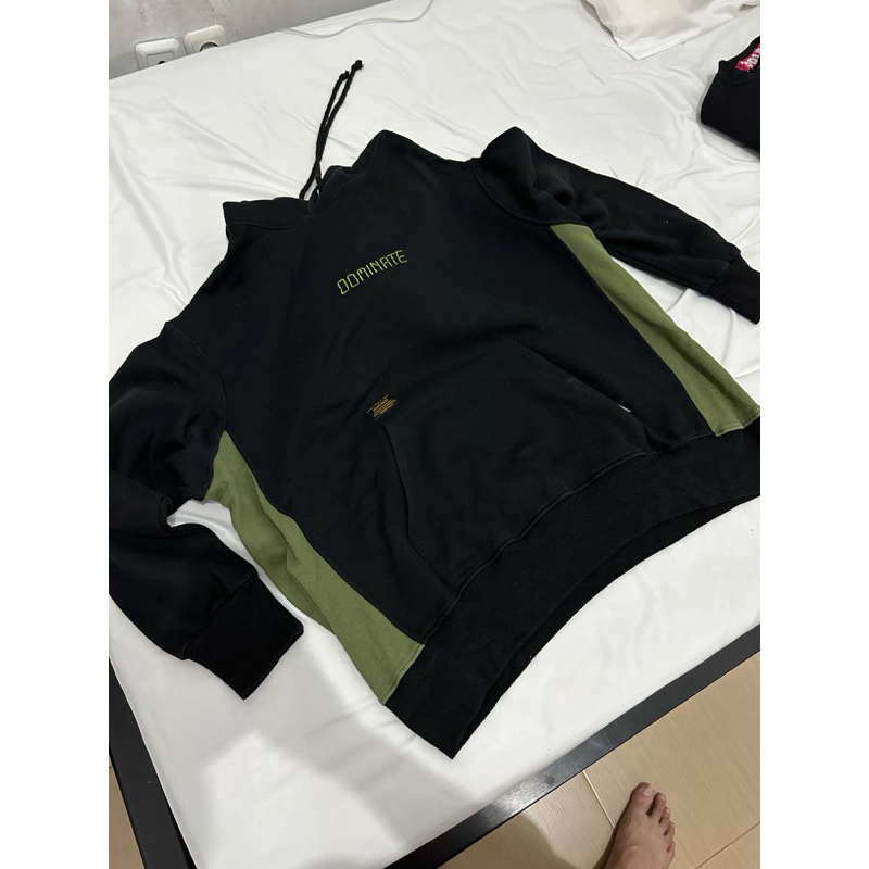 1 Hoodie and 1 T-Shirt Dominate