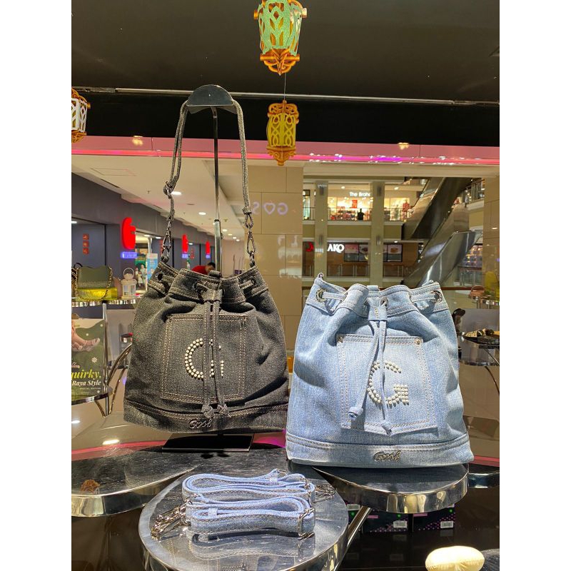 Gosh art 252 free Paperbag