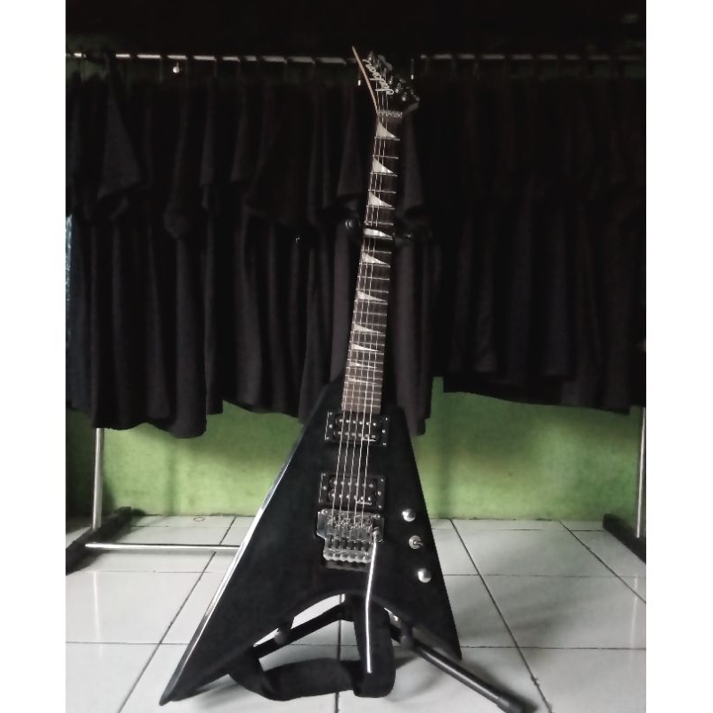 GUITAR CUSTOM JACKSON FLYING V RR
