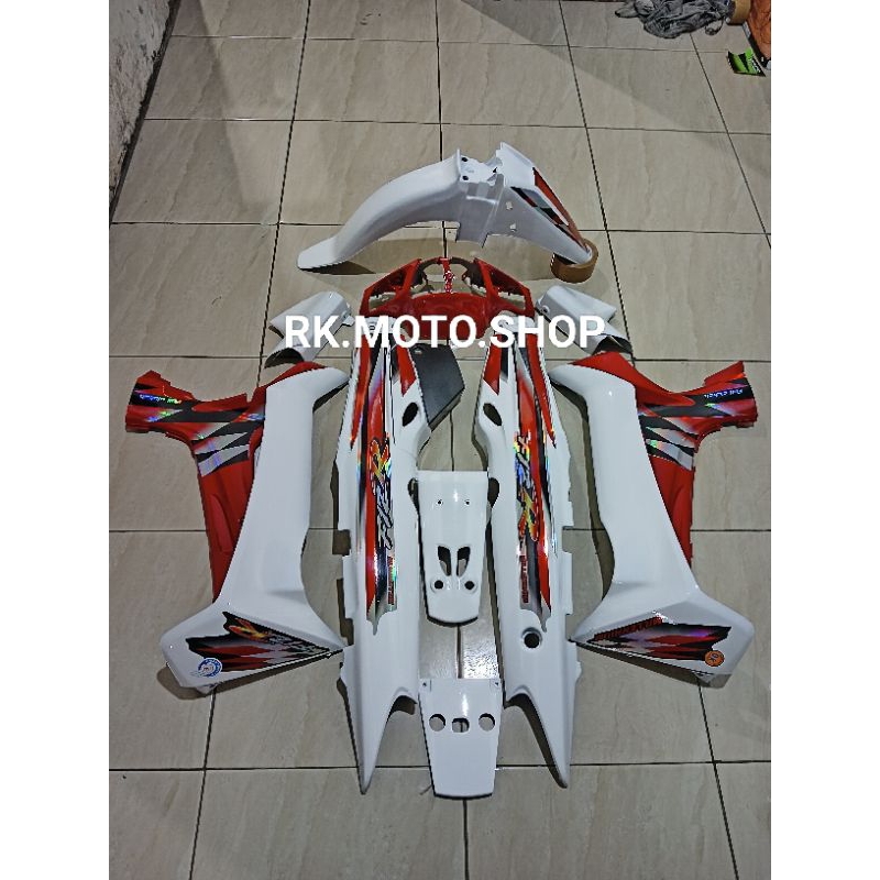 cover bodi fizr full set bodi montor Yamaha fizr Fizr milenium merah putih
