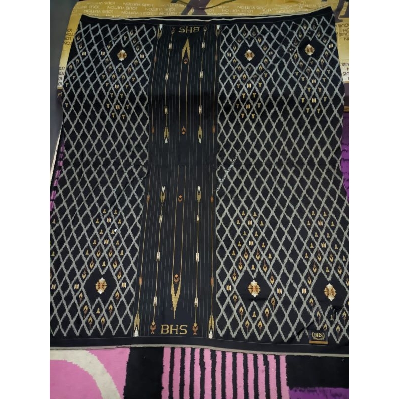 *SARUNG BHS SKI FS HITAM SECOND*