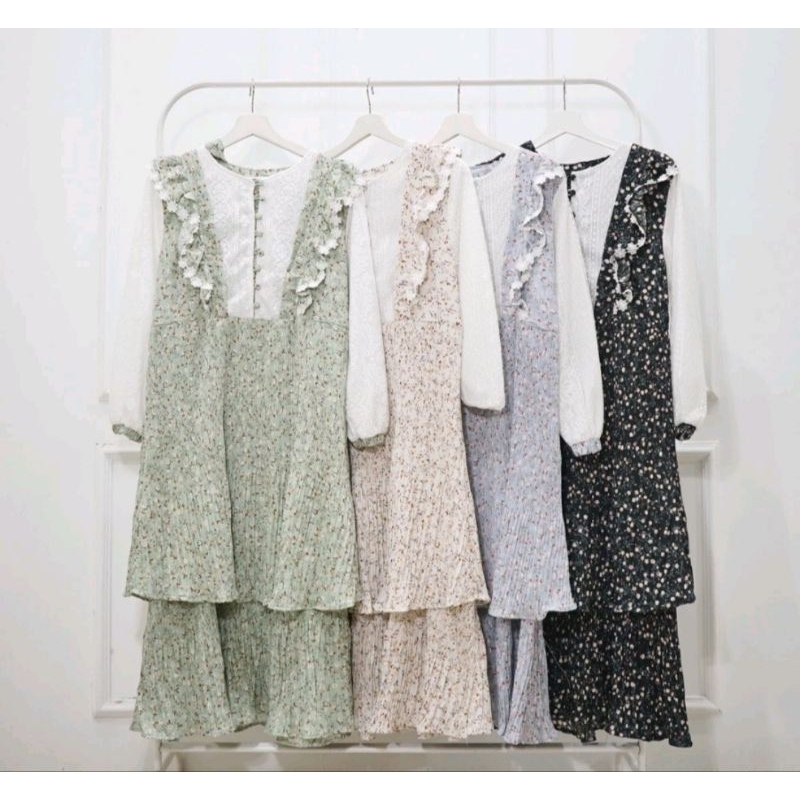 Midi dress mix brukat  by LE'VELA Boutique