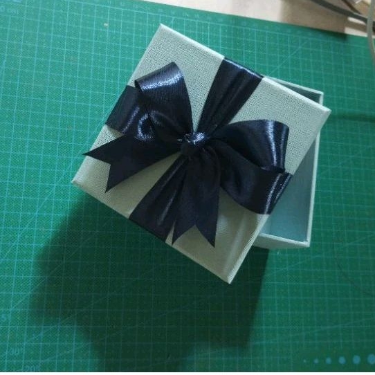 

gift box 10×10×5cm