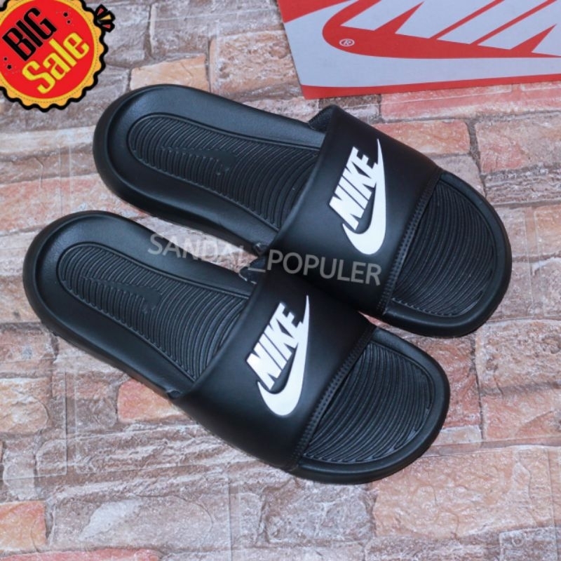 Sandal Pria Nk Victory One Black White ORIGINAL CN9675-002 Sandal Slide