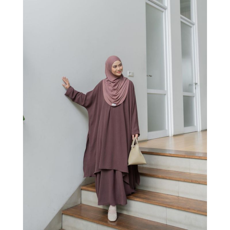 Nora abaya tunik , tunik abaya , abaya prempuan , tunik one set rok , abaya satu set , rok dan hijab