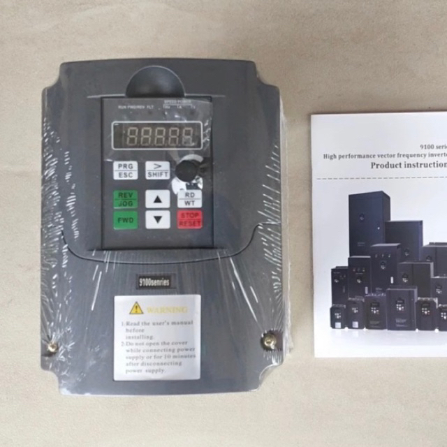 2.2KW AC 220V Single Phase to AC 380V three Phase VFD Motor Inverter