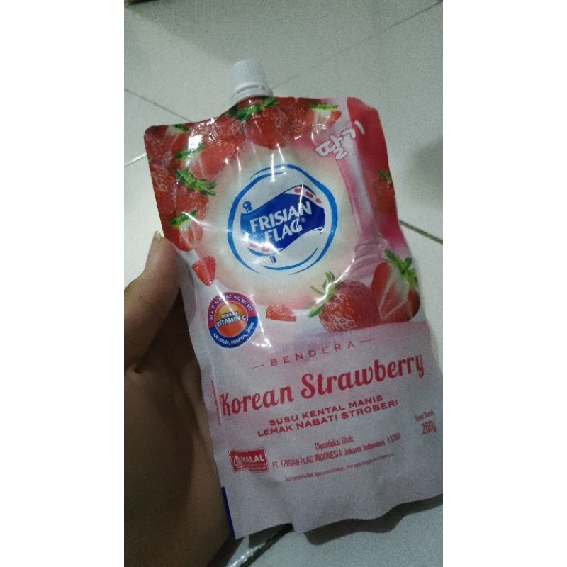 

FRISIAN FLAG KOREAN STRAWBERRY @260GRAM