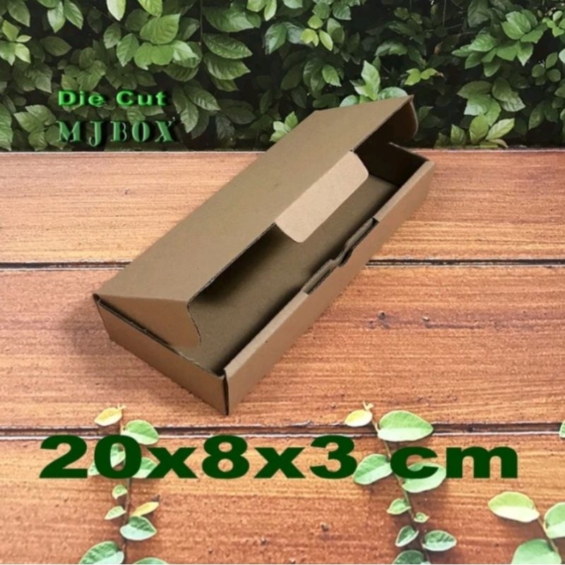 

BoX untuk kemasan Strap HP atau Bag Charm