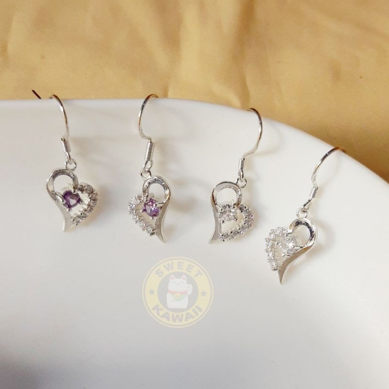 Anting Gantung Bentuk Hati Permata