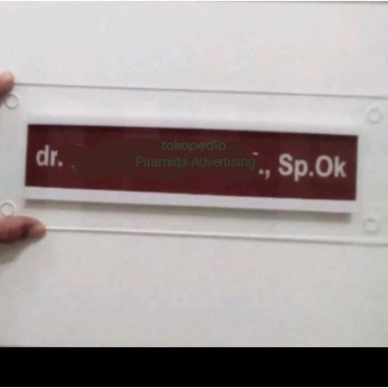 

Sign sliding nama dokter ruang kantor rumah sakit klinik