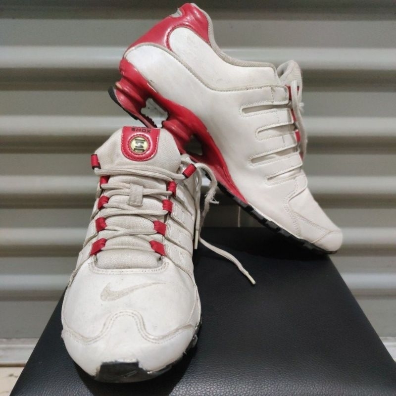 sepatu Nike shox nz white university red ukuran 45