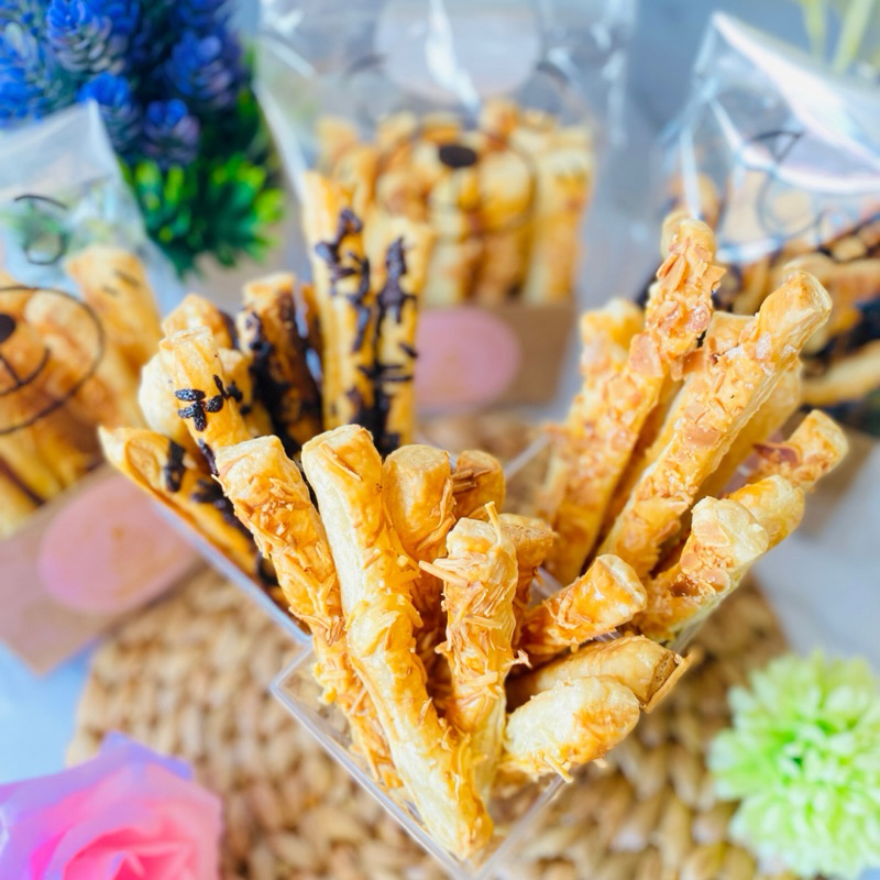 

Cheese stick Almond Stick Choco Stick Pastry Snack Crunchy