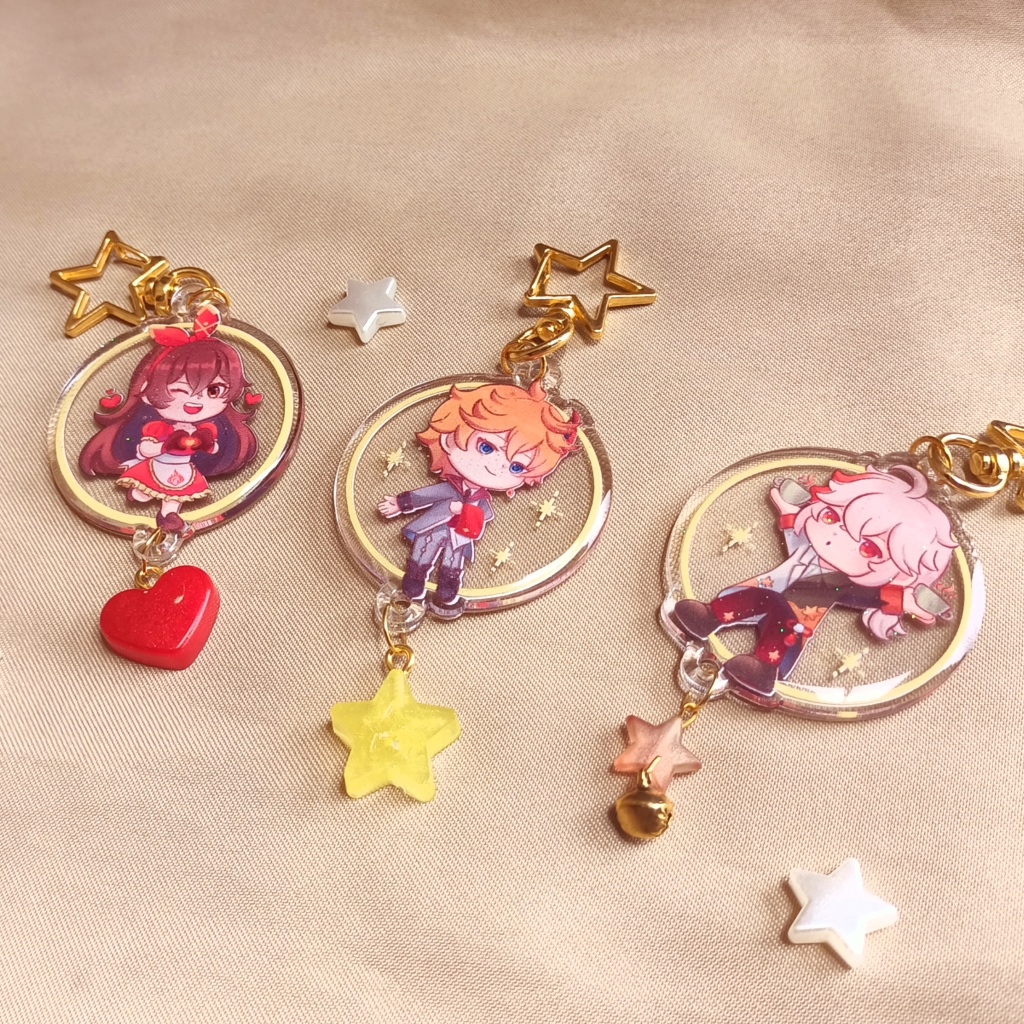 Genshin cafe epoxy coated keychain 5cm | vinyl glitter stiker | Kazuha, Tartaglia, amber | Merch by 