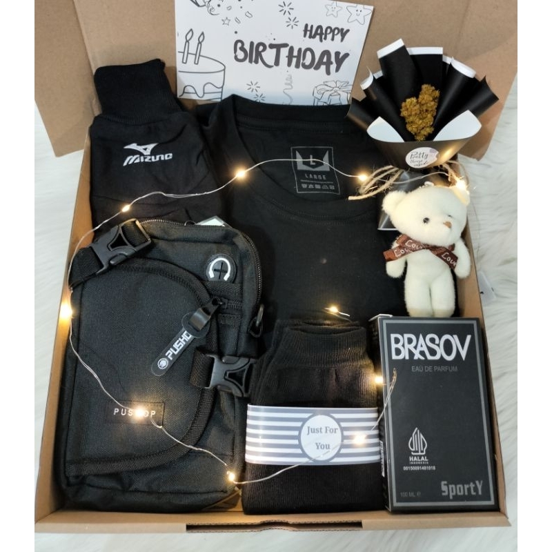 

Man gift Hampers New Kado ulang tahun graduation pria