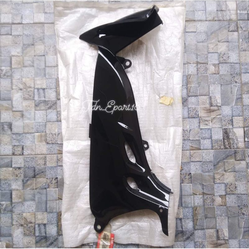 Cover body sayap dalam hitam suzuki shogun new 110 R original