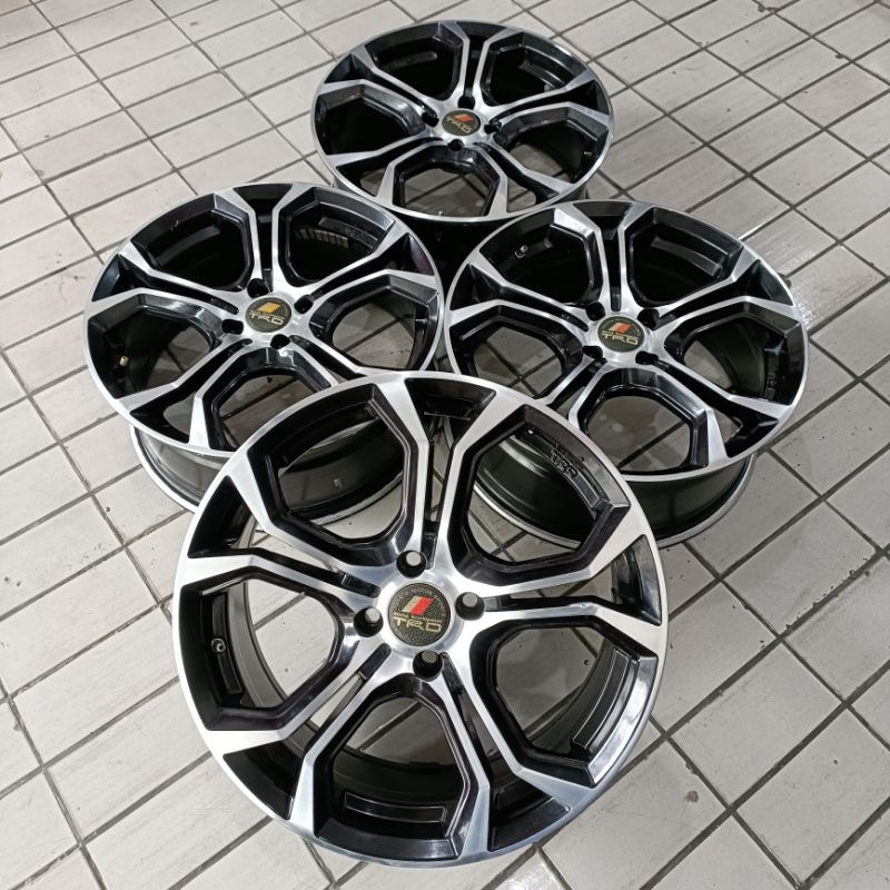 Velg Mobil Bekas Racing TRD Ring 17 Untuk Jazz Yaris Brio Ayla Sigra Calya