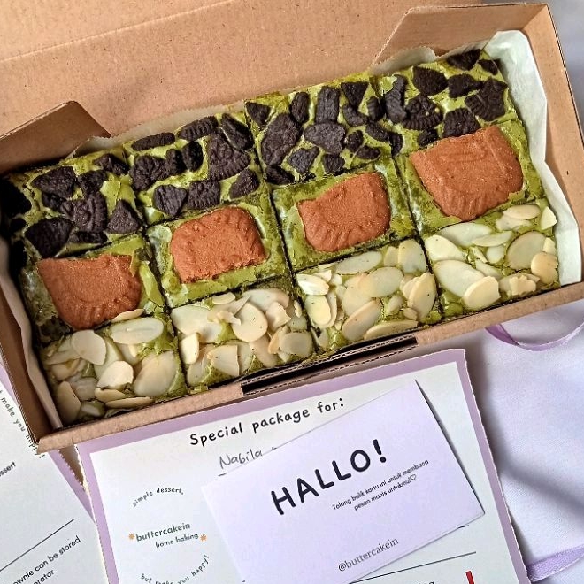 

Matcha Blondies / Matcha brownie buttercakein Premium 20×10/ 12 Potong [Tolong baca deskripsi sampai selesai]