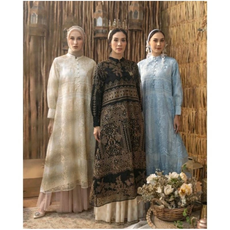 Liora Midi Dress Black Heaven Lights