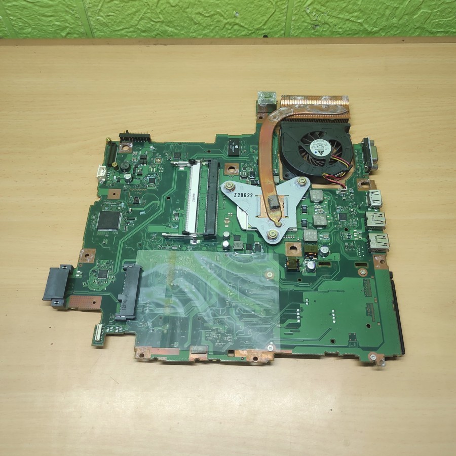 Mobo Mainboard Motherboard Laptop Fujitsu Lifebook A561D  Normal Original