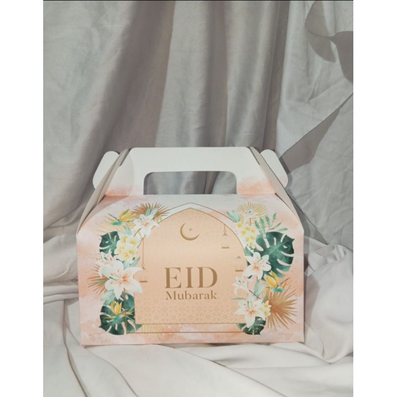 

gable box untuk hampers lebaran warna pink gold size 22 x 11 x 11 cm