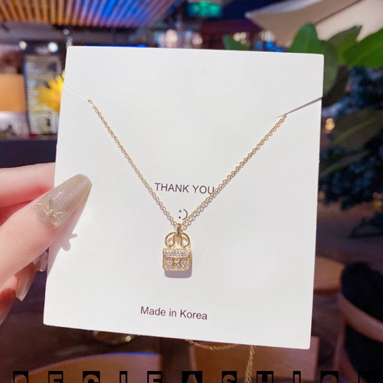 MENARIK KALUNG TITANIUM WANITA LIONTIN TAS KALUNG WANITA KOREA MODEL TERBARU