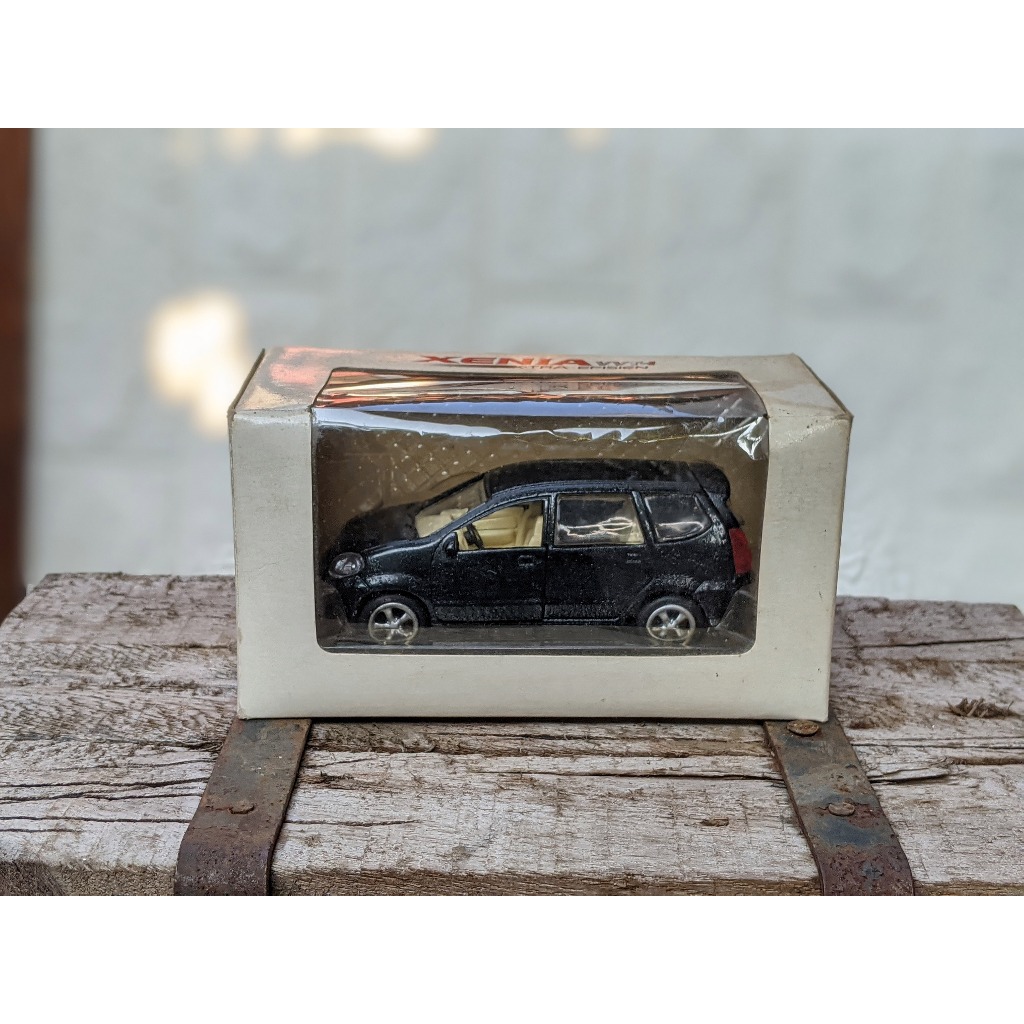 Diecast Mobil Daihatsu Xenia 1:43 Original New - Miniatur Daihatsu - Rare Item collection - Koleksi 