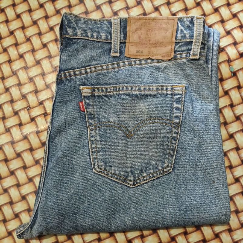 Celana Jeans Denim Second Bekas Branded By levis 504 Size  40