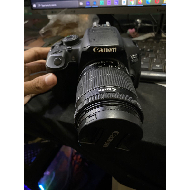 canon eos 700d second