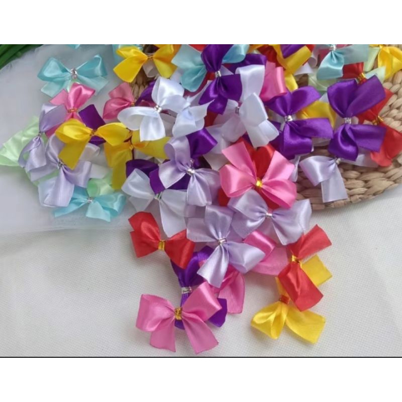 

pita jadi tinggal tempel untuk souvenir/pita satin hampers/pita satin kado