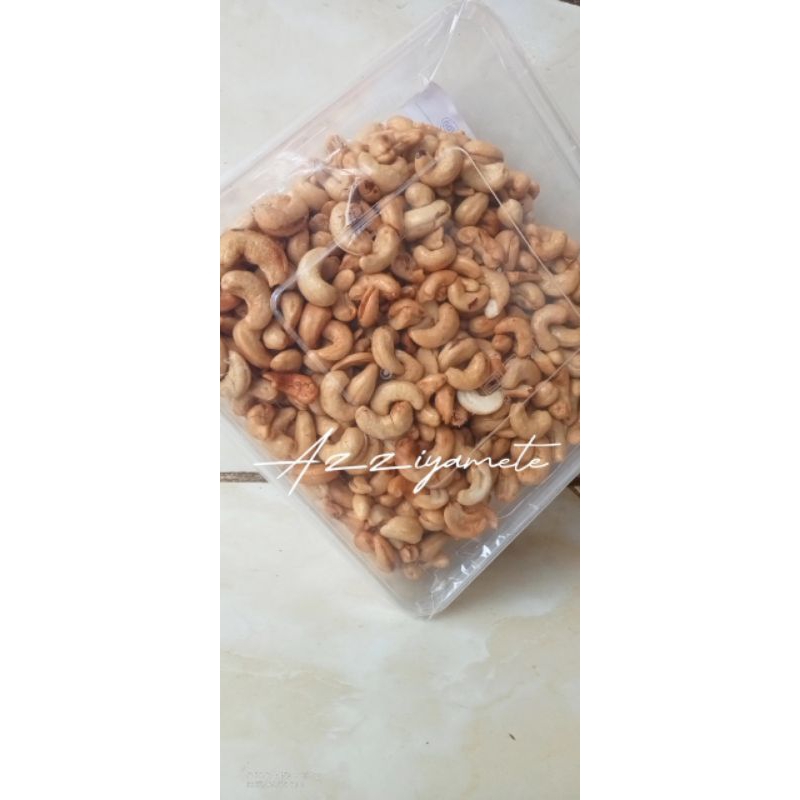 

KACANG METE MATANG 1KG SUPER JUMBO