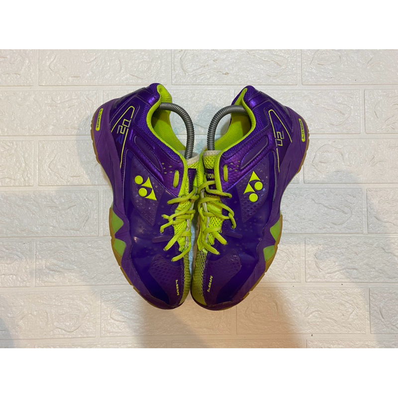 SEPATU BADMINTON YONEX LINDAN SHB 02LTD SIZE 41