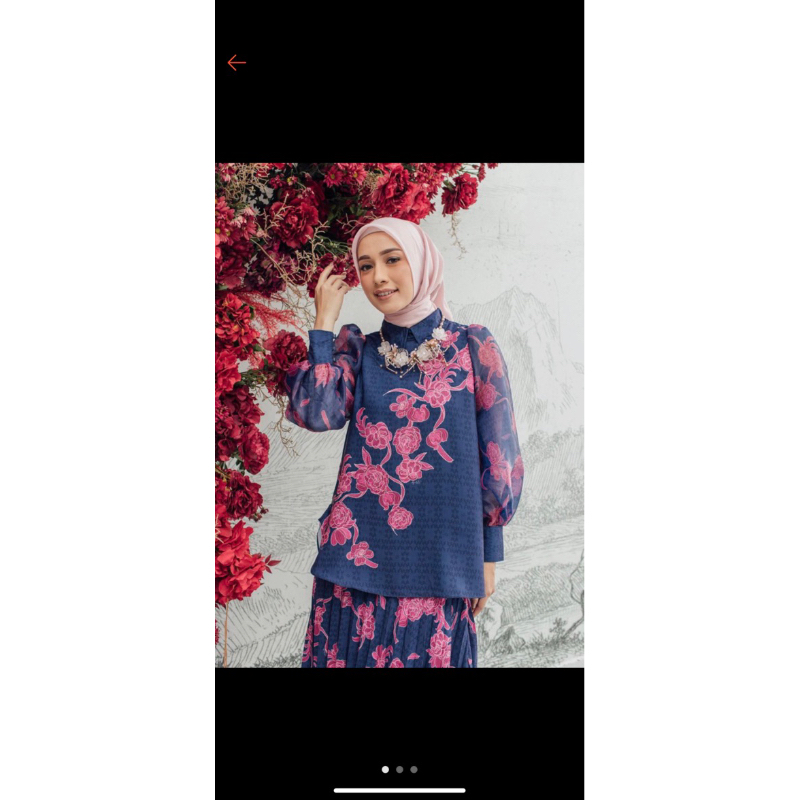 LAGOSI BLOUSE(Minor) WEARING KLAMBY L PRELOVED