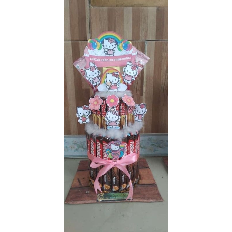 

Snack tower hello kitty
