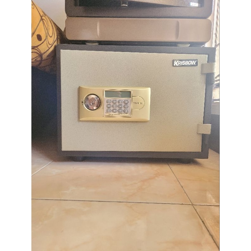 brankas / Brankas tahan api/ brankas krisbow KW20-90 brankas min krisbow KW20-90 FIREPROOF SAFE