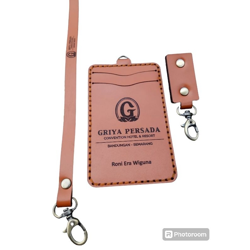 

Name tag kulit asli"Name tag dua lapis"di jual di Garut Indonesia