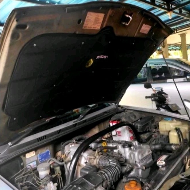 Suzuki Escudo XL7 2003-2006 Peredam Kap Mesin Mobil