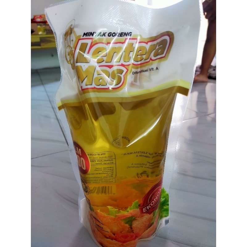 

Minyak Goreng Lentera Mas 900ml