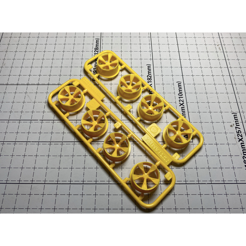 Tamiya velg medium 5 spoke kuning yellow/ silver original copotan kit