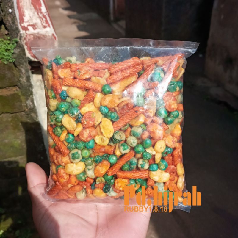 

kacang campur / kacang mix 500gram