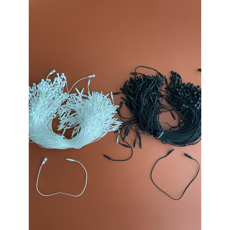 

PREMIUM Tali Hangtag/ Roppin Hitam/Putih (+/- 200 pcs)