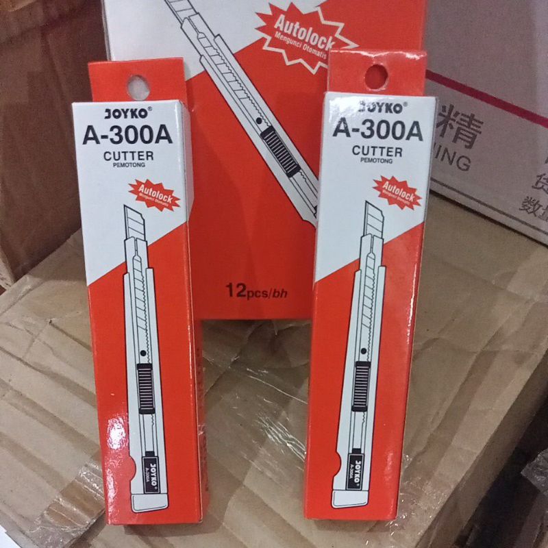 

pisau cutter A-300A joyko lock / pcs