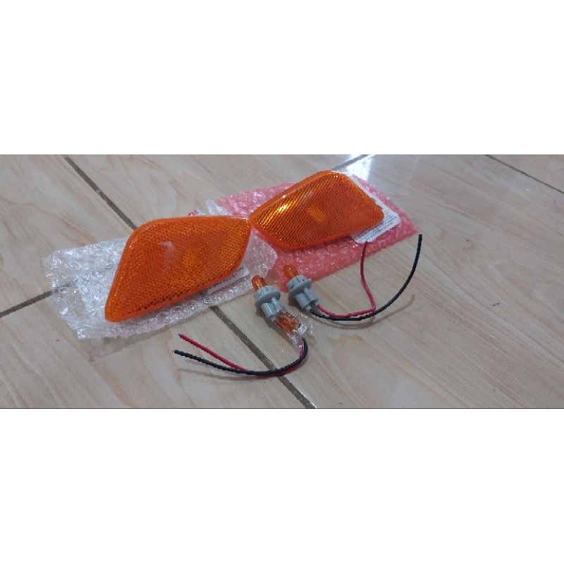side marker bemper depan nyala