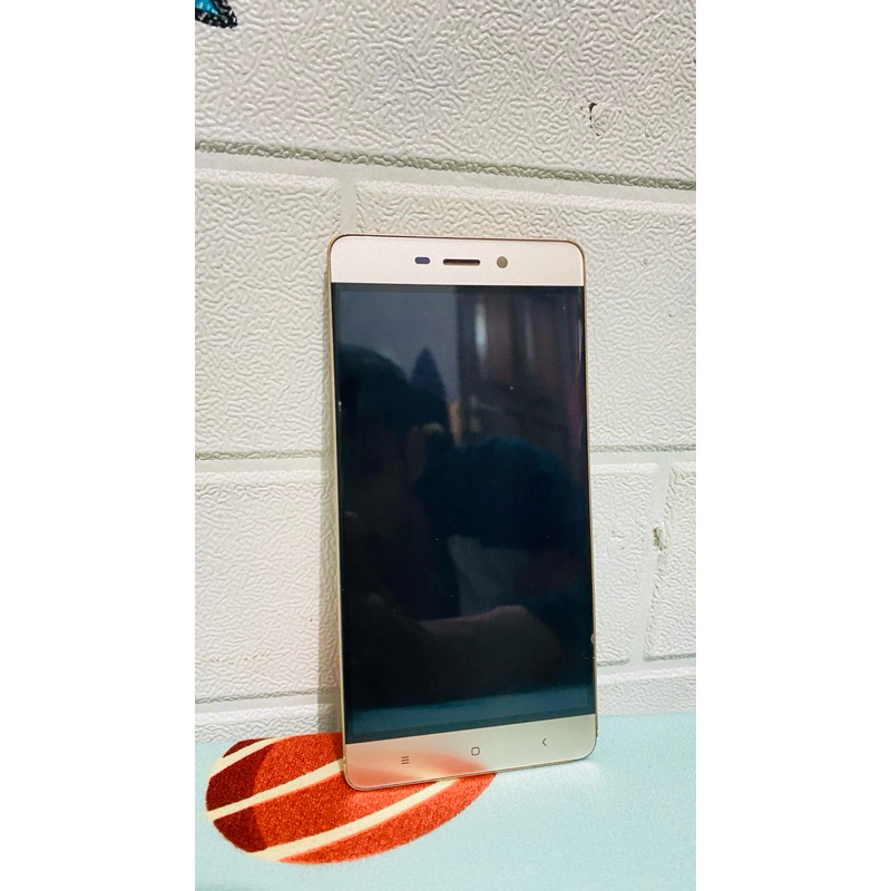 Lcd xiaomi redmi 4/4prada plus frame copotan original 100% (TIDAK COCOK UNTUK REDMI 4 PRIME)