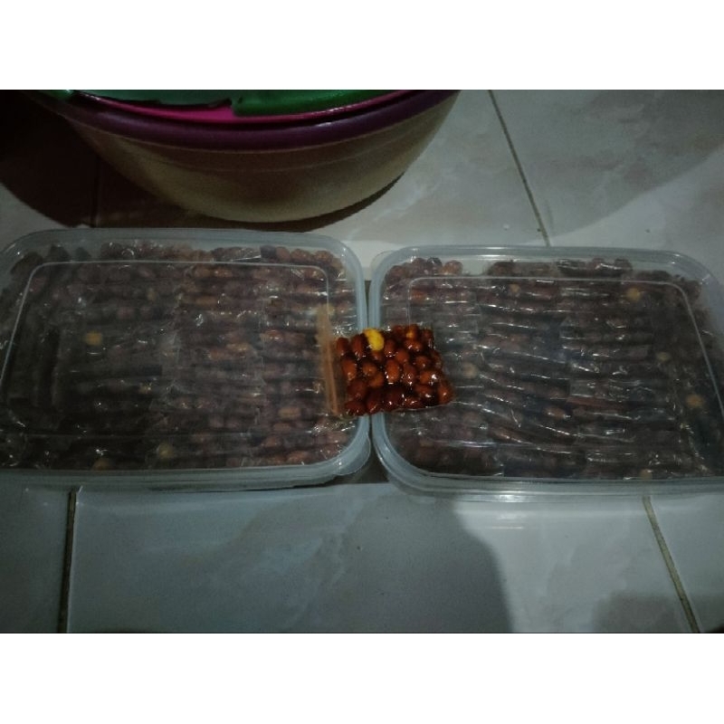 

kacang pedes manis