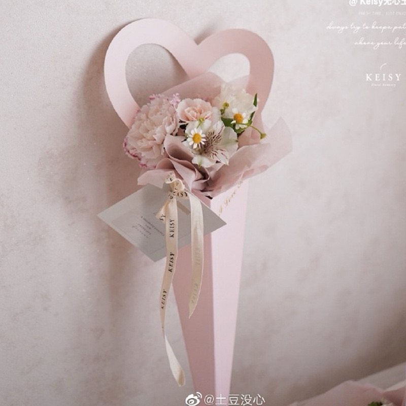 

(min 5 pcs) love handled korean bouquet paper, paperbag bunga, mini bouquet packaging, kertas buket bunga handle