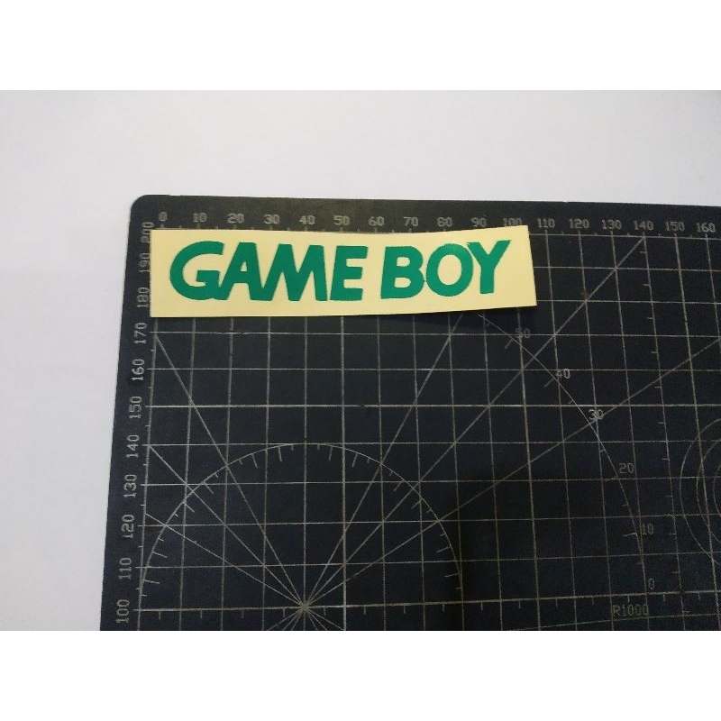 

cutting stiker game boy