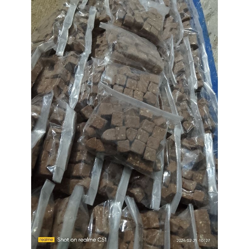 

coklat kubus milo premium