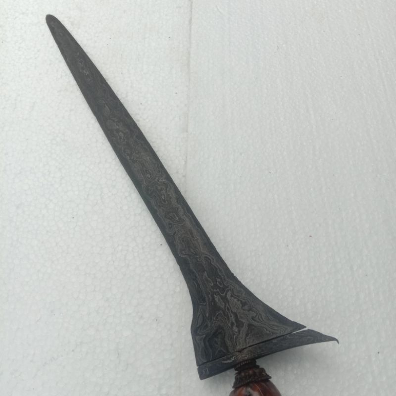 Keris Tilam Sari Pamor Pedaringan Kebak Tangguh Mataram