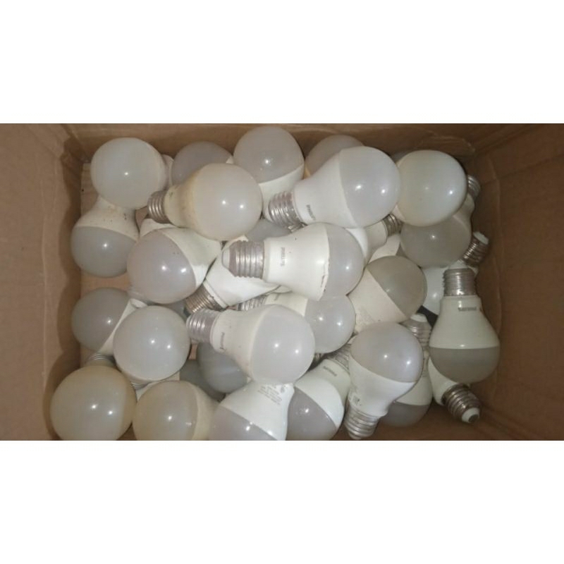 lampu LED off/mati bahan Philips