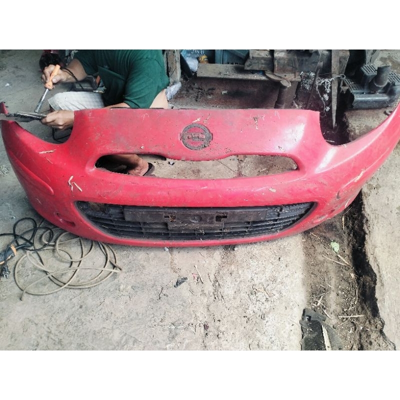 bemper Nissan march 2012